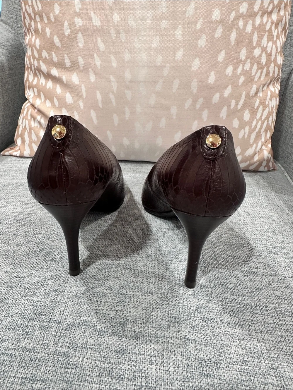 Michael Kors Women's Brown Croc-Embossed Pointed Pumps